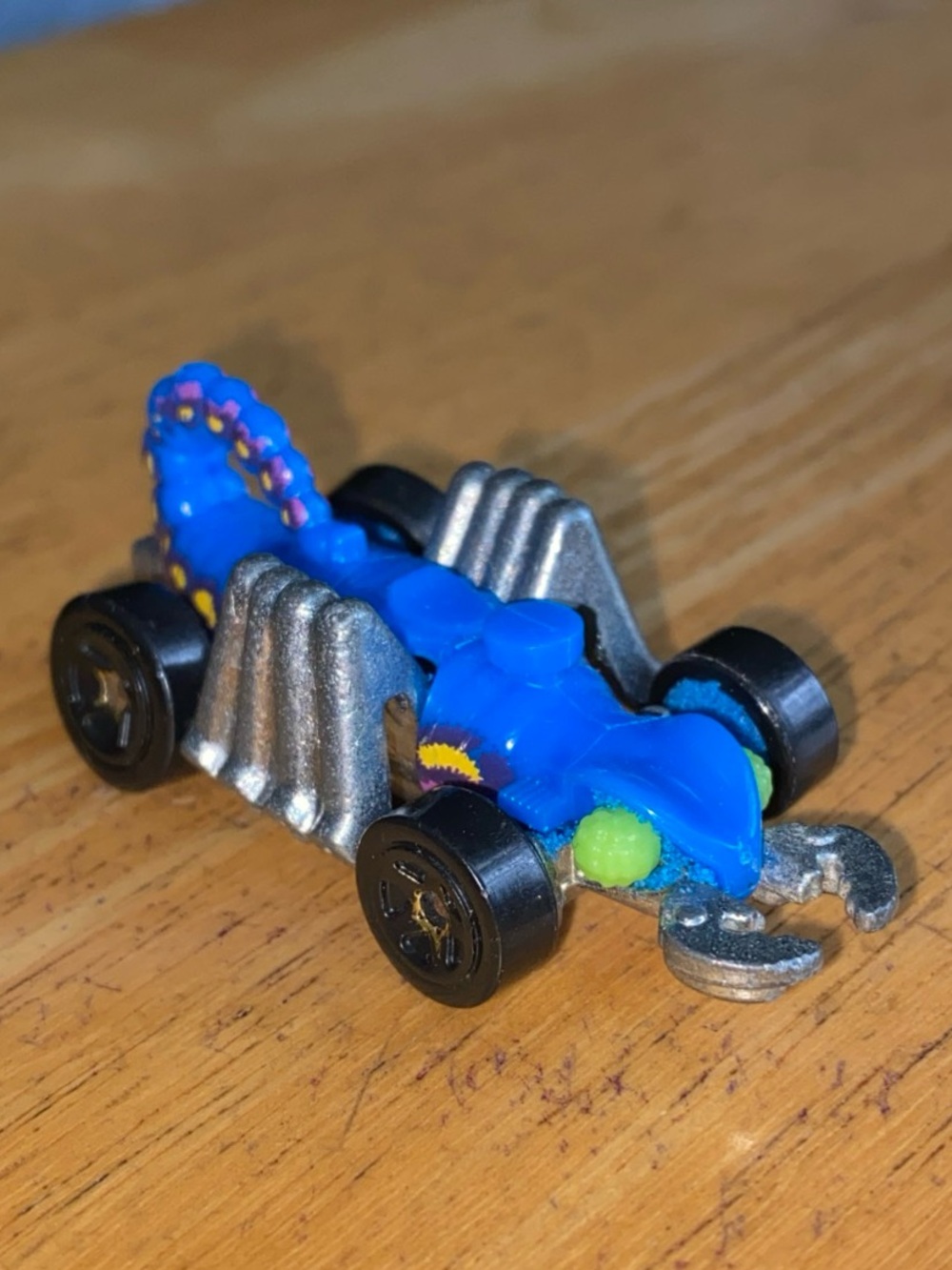 Hot Wheels Ultra Hots 2002 Speed Demons Evil Weevil Bug Insect Toy Car 1/64
